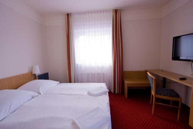 Hotel Jacobsberg Oschersleben Eksteriør bilde